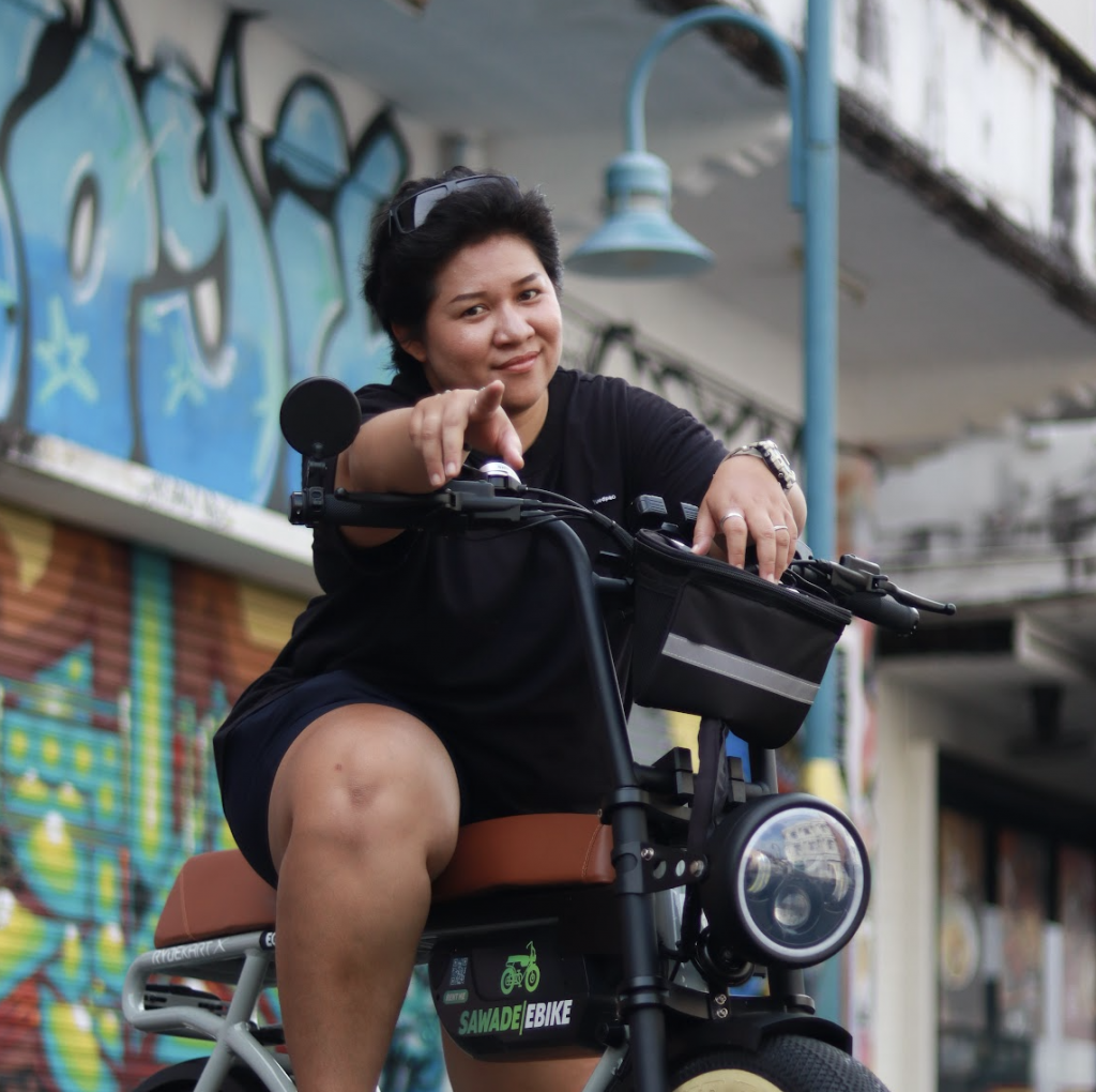 Sawadeebike Team